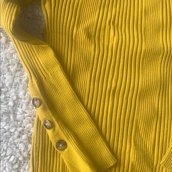 Turtleneck sweater - Picture 3 of 4